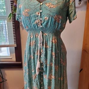 Wine walk, festival dress